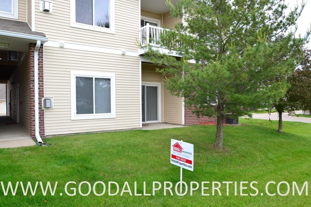 Primary Photo - 2 Bedroom, 2 Bath Condo in Waukee