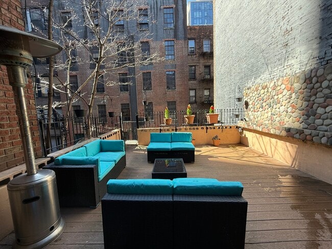 Building Photo - 166 East 88th Street