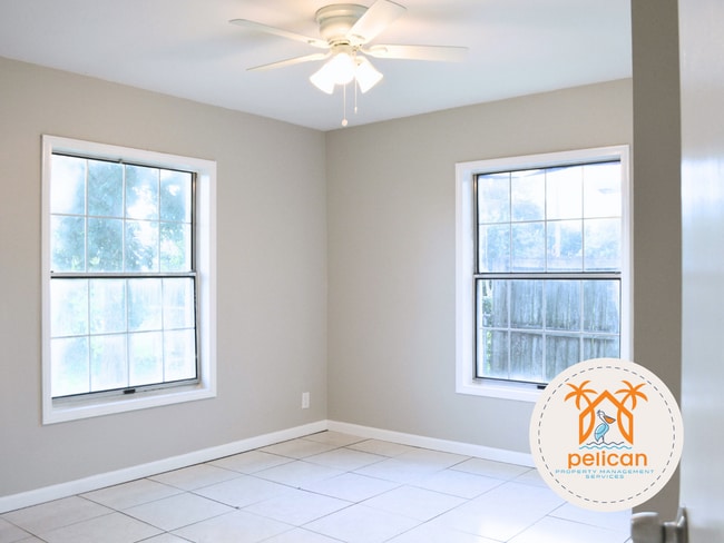 Building Photo - Charming 3-Bedroom Home Just Minutes from ...