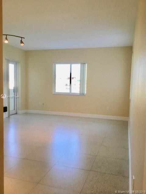 Foto del edificio - 10 Aragon Ave