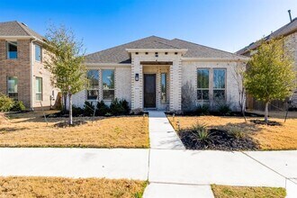 Building Photo - 2824 Stone Branch Dr