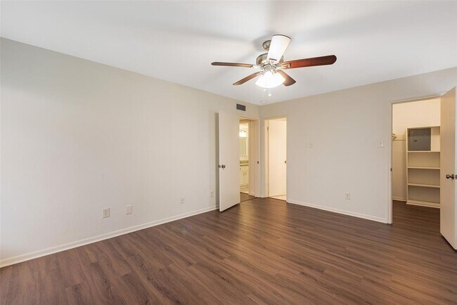 Foto del edificio - 1601 S Shepherd Dr