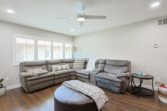 Foto del edificio - 2 Bed / 2 Bath Condo for Rent – Mission Valley