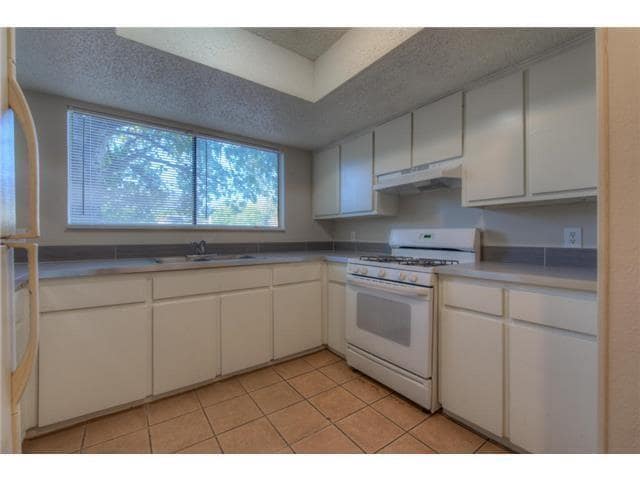 Building Photo - 5015 Copperbend Blvd