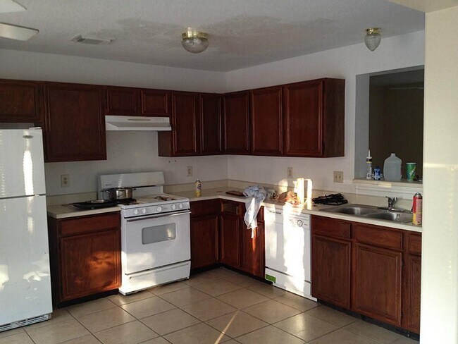 Building Photo - 6618 Grand Haven Dr