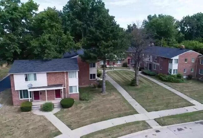 Foto del edificio - 14293 Riverview St