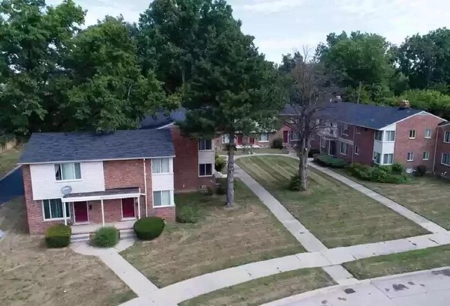 Foto del edificio - 23832 Schoolcraft Rd