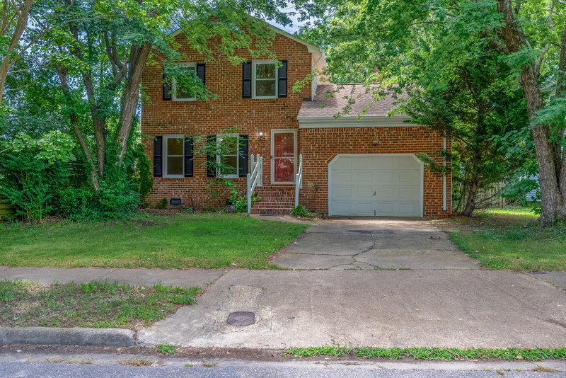 Primary Photo - 2105 Grey Fox Lane