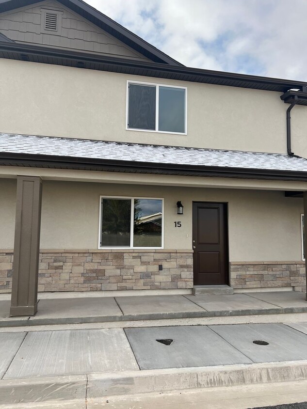 Primary Photo - Brand new townhome in Cedar City!