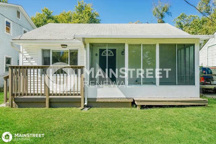 Primary Photo - 2120 S 40Th St, Louisville, KY 40211