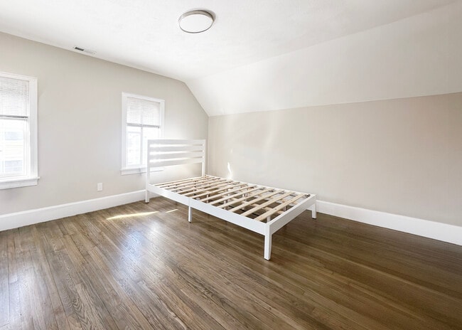 Habitación 1 - 40 Linwood St