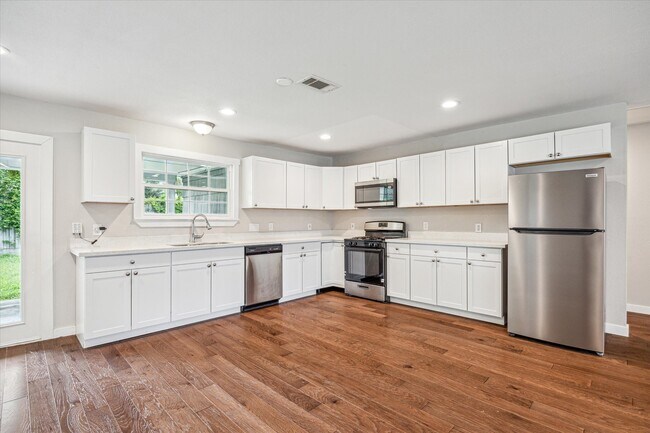 Foto del edificio - 2006 Du Barry Ln