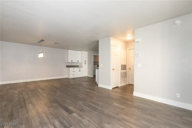 Foto del edificio - 3673 Ian Thomas St