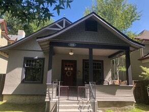 Building Photo - 1416 N 11th St