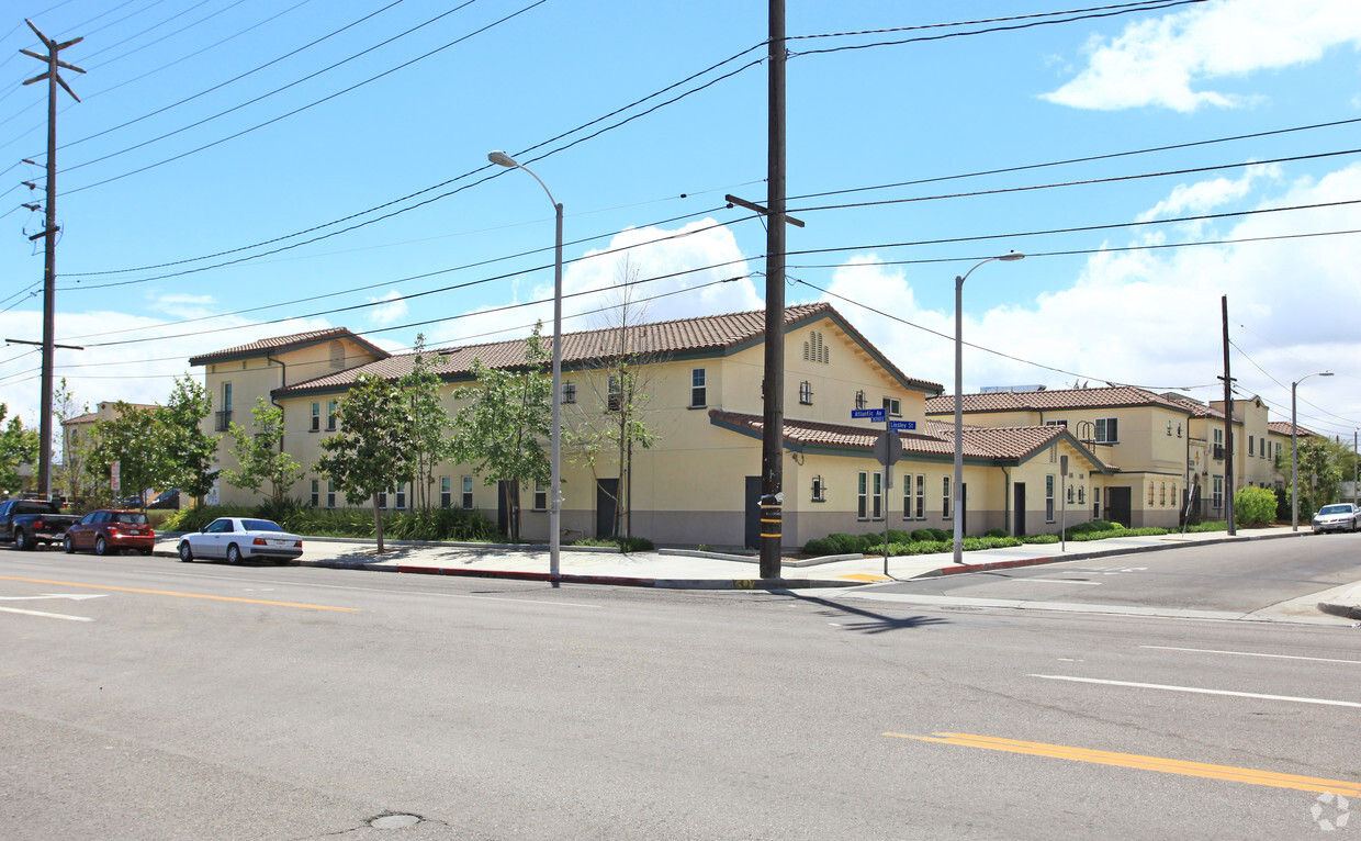 Foto del edificio - Casa Dominguez