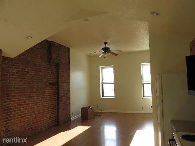 Building Photo - 2 br, 2 bath House - 2422 Lemp Ave 2F Unit 2F