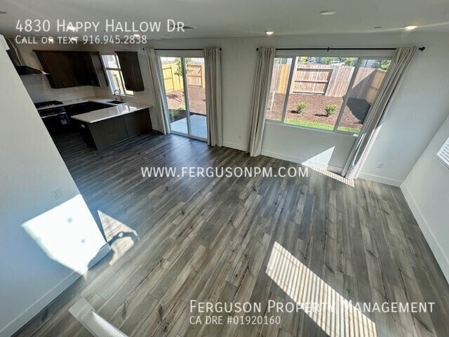 Building Photo - 4830 Happy Hallow Dr