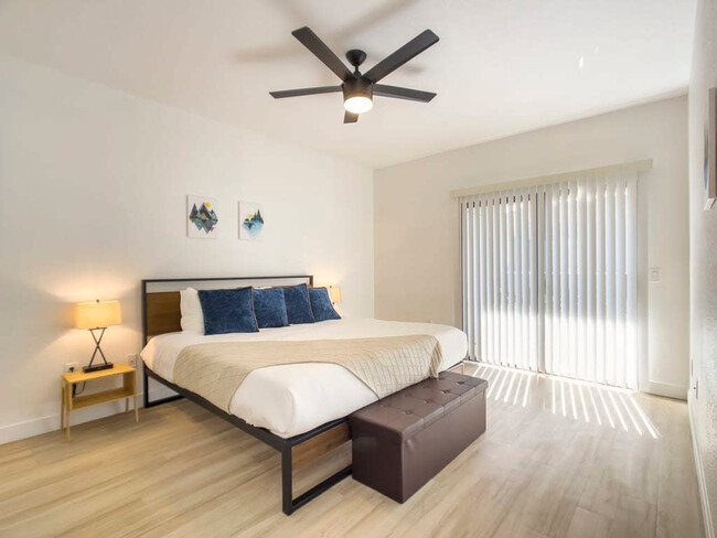 Foto del edificio - 15608 N 71st St