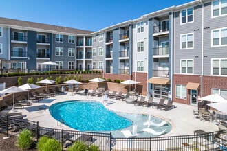 Building Photo - The Edison at Bridlespur
