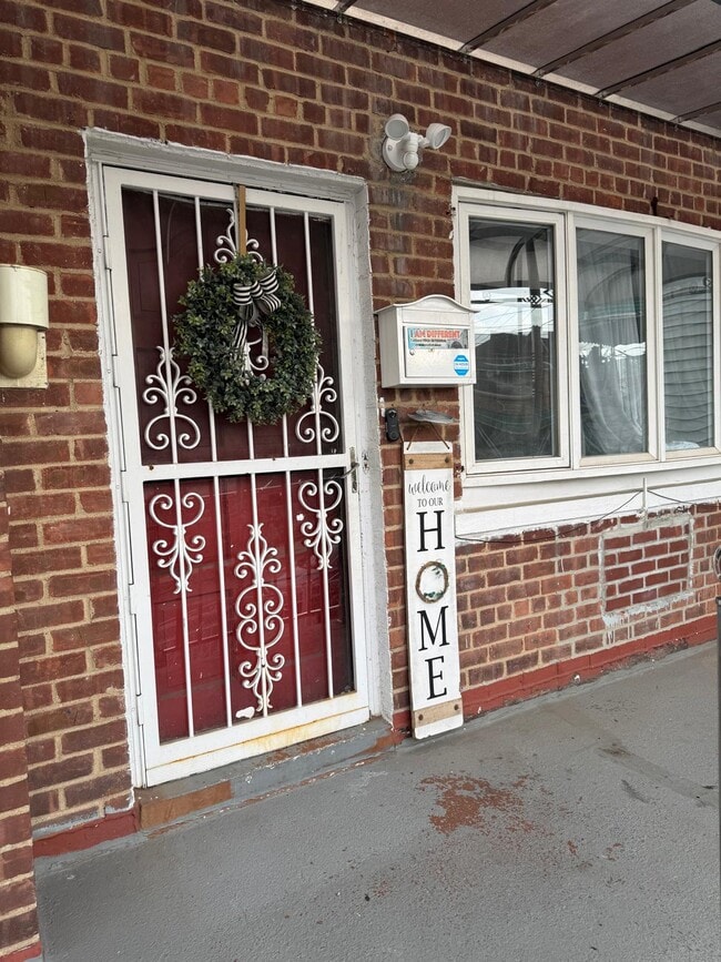 Entrada a la Unidad - 1470 Needham Ave