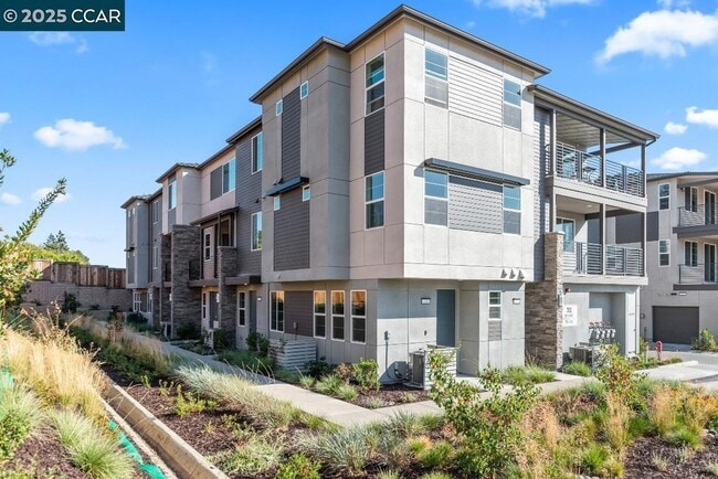 Photo - 725 Delve Ct Townhome