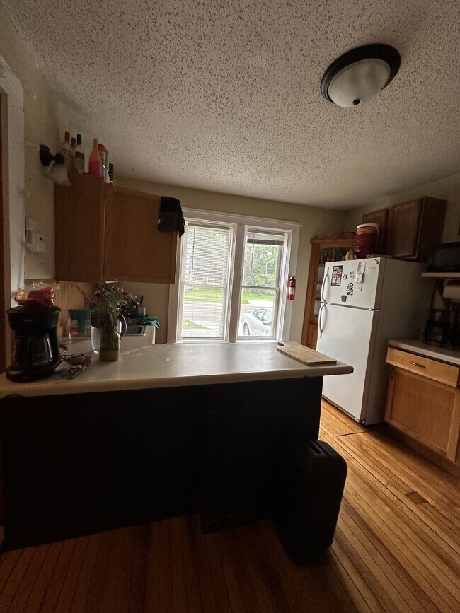 Foto del edificio - Amazing 3 Bed 1 Bath near UWEC! Available June 1st