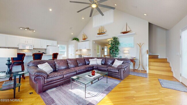 Foto del edificio - 720 Fort Fisher Blvd N
