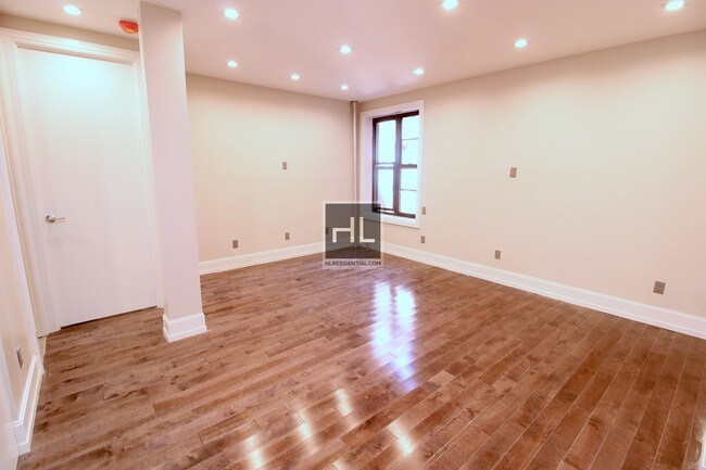 Building Photo - Avenue K