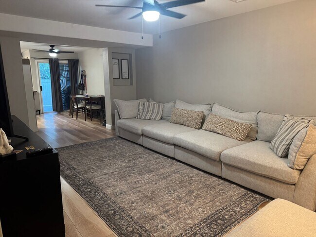 Foto del edificio - 5808 E Brown Rd