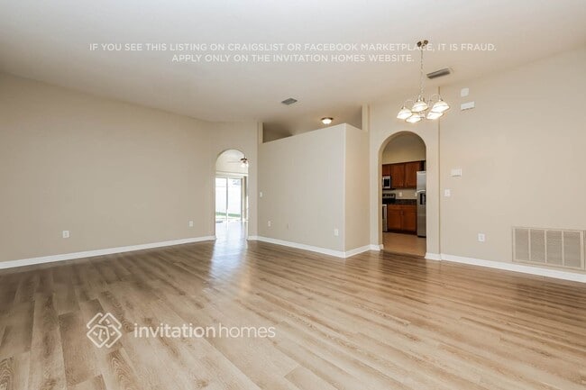 Building Photo - 7128 Royal George Ct