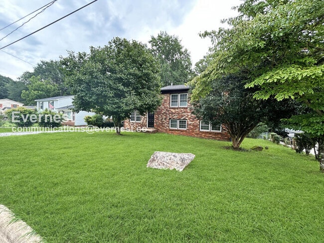 Foto del edificio - 542 Newcastle Rd