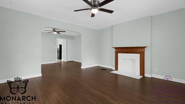 Foto del edificio - 223-227-227 S Warren Ave