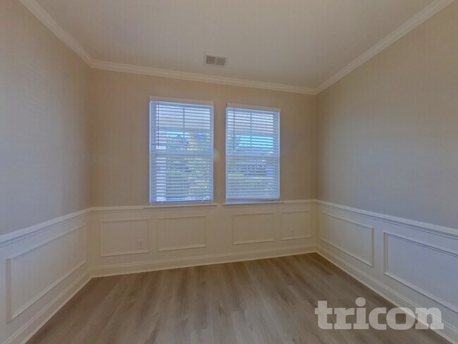 Foto del edificio - 338 Bronze Dr