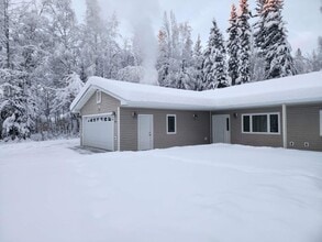 Building Photo - 803 Turner Dr