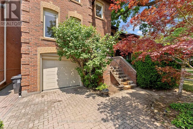 Building Photo - 150 Rose Park Dr
