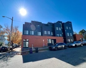 Building Photo - 3295 Navajo St