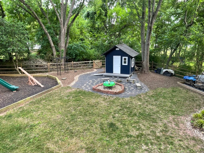 Building Photo - 2615 Puritan Ct