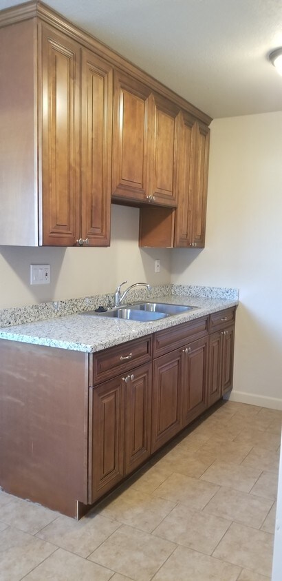Primary Photo - Two Bedroom Apartment near Sunnyslope School