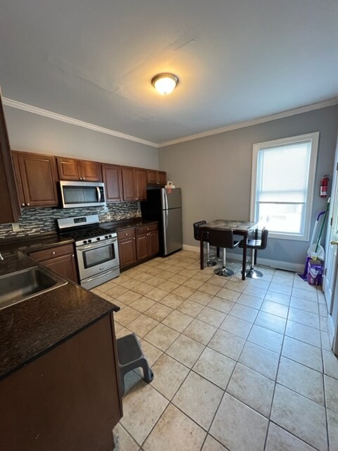 Photo - 301 Lexington Ave Apartments