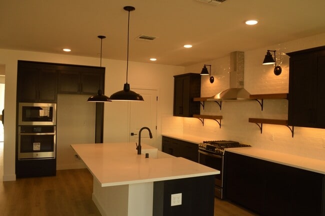 Foto del edificio - 477 Gold Coast Rd