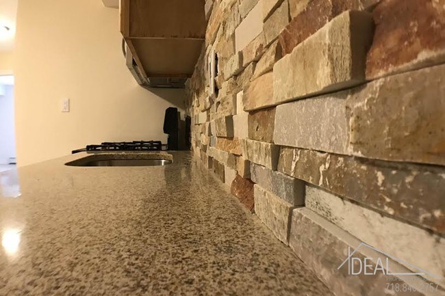 Foto del edificio - 686 Lexington Ave