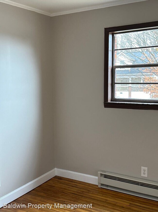 Building Photo - 3 br, 1 bath House - 105 N Cleveland Ave