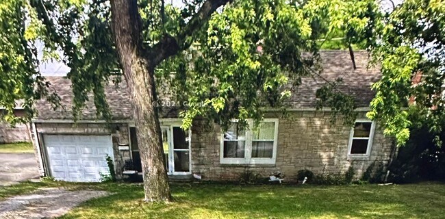 Foto del edificio - A newly remodeled single-family home offers 2 bedrooms and 1 bathroom!