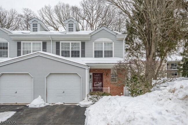 Foto del edificio - 63 Hickory Way