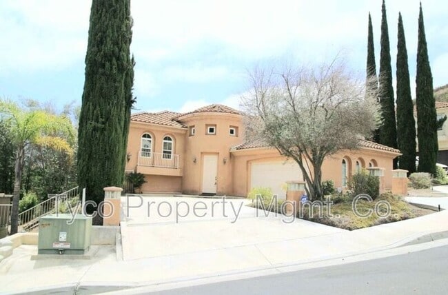Foto del edificio - 2021 Pleasant Waters Ct