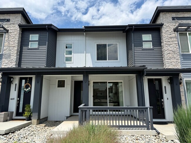 Foto del edificio - 7348 W Asbury Dr