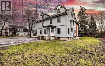 Building Photo - 122 Hellems Ave