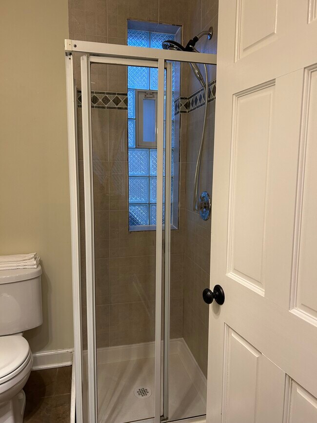 Foto del edificio - 403 W Eugenie St