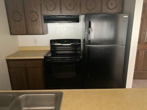 Kitchen - 2809 E Minnehaha Pky