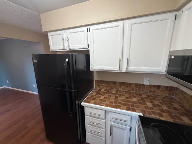 Foto del edificio - 1559 Peacock Pl